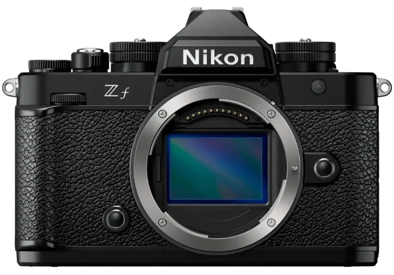 Nikon Zf are un avantaj clar prin formatul senzorului.