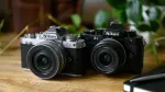 Nikon Z fc vs Nikon Zf: două aparate retro, diferențe uriașe